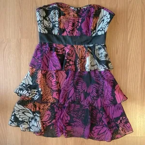 ❤️ Forever 21 Strapless Butterfly Dress Size Small NWOT