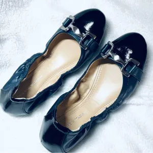 🥿 NWB Adrienne Vittadini Cadeeno Patent Faux Leather Ballet Flats – Size 7.5 💙