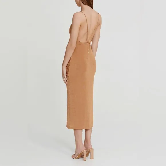💥 Revolve Significant Other Evelyn Halter Midi Dress