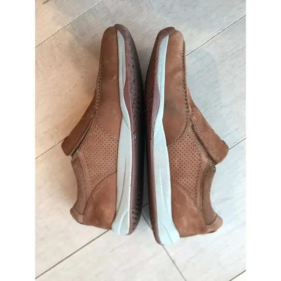 $100 Clarks Men Langton Step Slip On TAN 12 M leather nubuck eu 46 shoes loafers