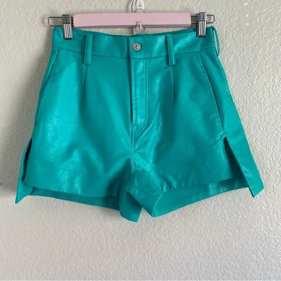 7 for all mankind FAUX LEATHER TAILORED SHORT IN ATLANTIS