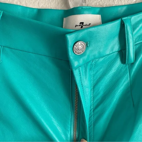 7 for all mankind FAUX LEATHER TAILORED SHORT IN ATLANTIS