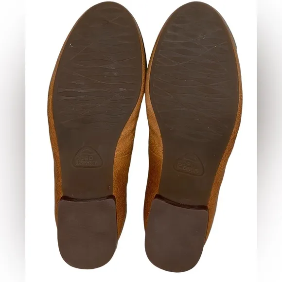 Abeo Jean II Slip-On Leather Loafers Size 7 1/2 Neutral