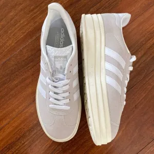 Adidas Gazelle Bold sneakers beige/cream size 8.5