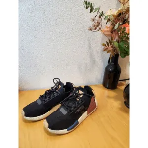 Adidas NMD R1 V3 Running Shoes Lightweight Sneakers Black Casual 245 M6 W7.5