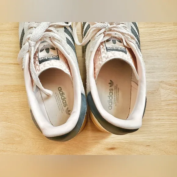 adidas Originals Gazelle Bold sneakers in beige and black (blush) sz 7.5