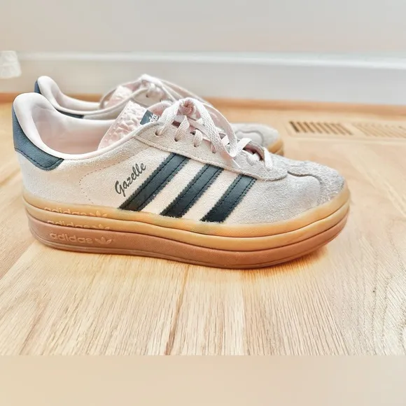 adidas Originals Gazelle Bold sneakers in beige and black (blush) sz 7.5