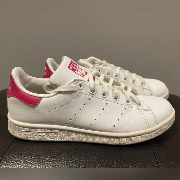 Adidas Stan Smith White and Bold Pink Sneakers Kids 5, Women’s 7