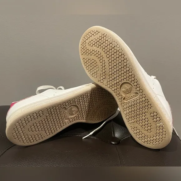 Adidas Stan Smith White and Bold Pink Sneakers Kids 5, Women’s 7