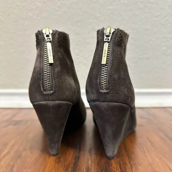 AERIN Shorebold Wedge Ankle Boots Booties in Brown Suede Zip Up