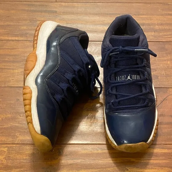 Air Jordan 11 Retro Low Midnight Navy Gum Sneakers, Size: 6.5Y