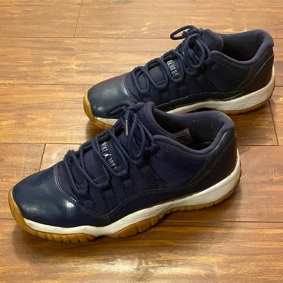 Air Jordan 11 Retro Low Midnight Navy Gum Sneakers, Size: 6.5Y