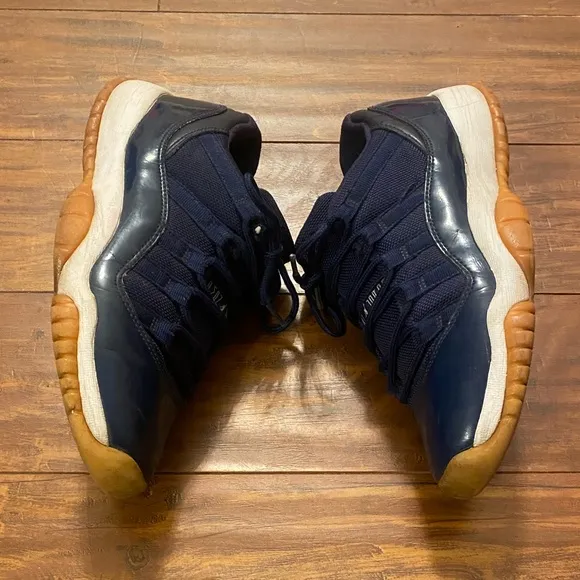 Air Jordan 11 Retro Low Midnight Navy Gum Sneakers, Size: 6.5Y