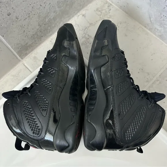 Air Jordan 9 Retro Sneaker Size 9