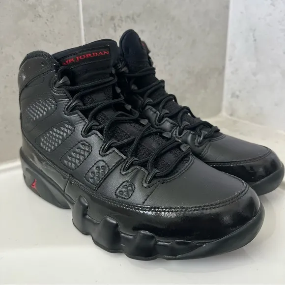 Air Jordan 9 Retro Sneaker Size 9
