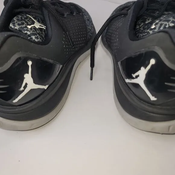 Air Jordan Trainer Flight Runner Black White Wolf Grey Print‎ Men's Sneakers