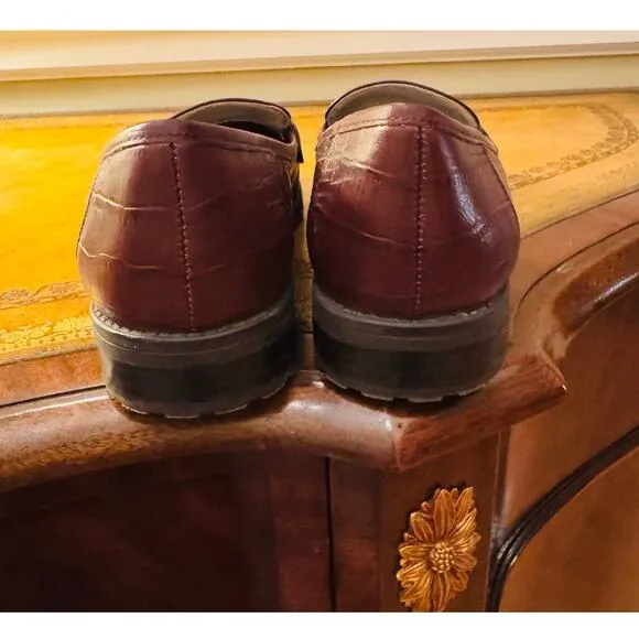 AK Anne Klein Bryanna Slip On Crocodile Leather Cordovan Brown Flex Lug Loafers