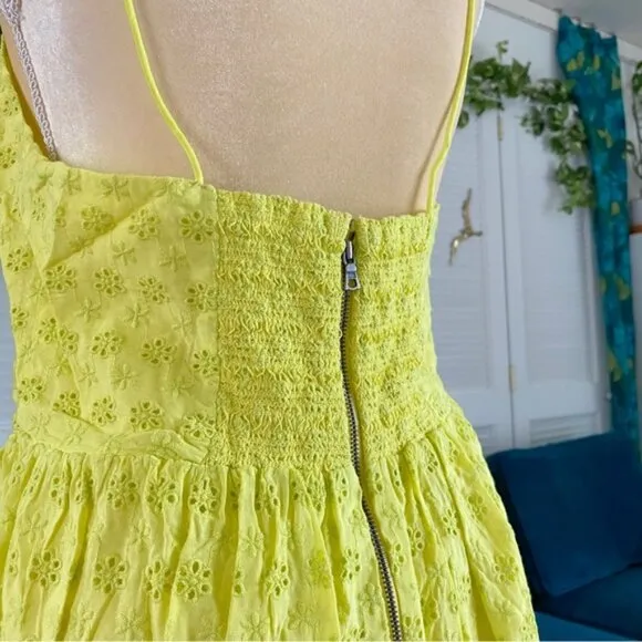 Alice   Olivia Fae Eyelet Sleeveless Mini Dress Lemon Sorbet Yellow New Plus 14