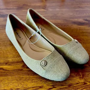 Anne Klein flats gold sparkly ballet flats women's size 8