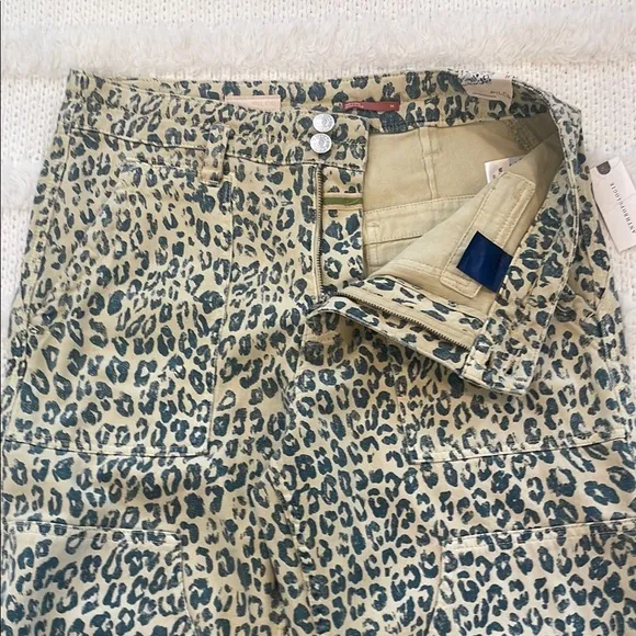 Anthropology Pilcro the wanderer relaxed animal Print Pants women’s size 29 nwts