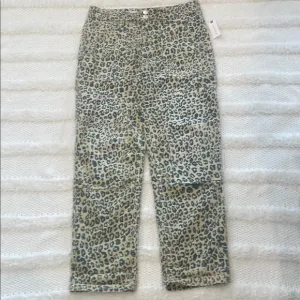 Anthropology Pilcro the wanderer relaxed animal Print Pants women’s size 29 nwts