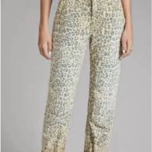 Anthropology Pilcro the wanderer relaxed animal Print Pants women’s size 29 nwts