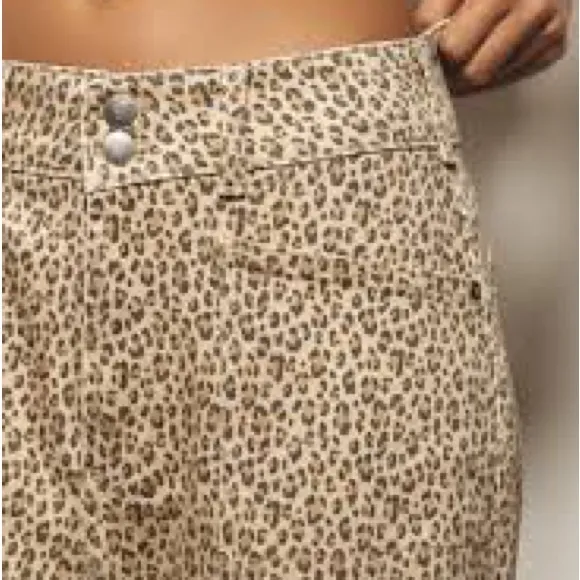 Anthropology Pilcro the wanderer relaxed animal Print Pants women’s size 29 nwts