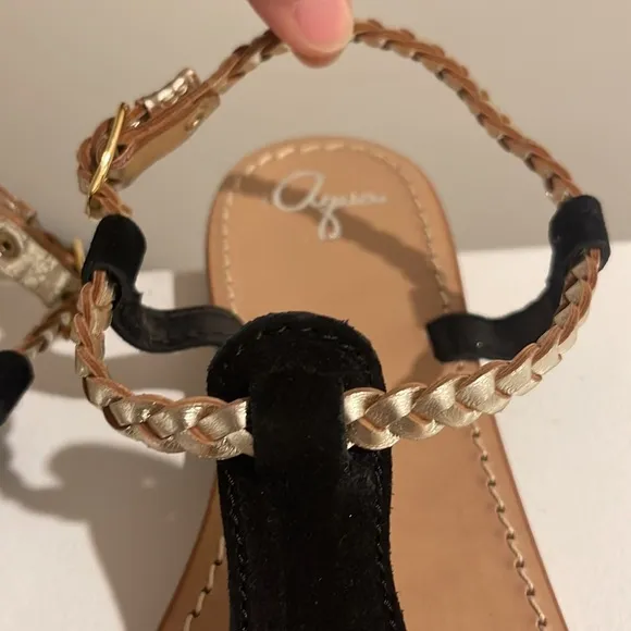Aqua Black &amp; Gold D109 Suede Leather Thong Flat Sandals Regular (M, B)