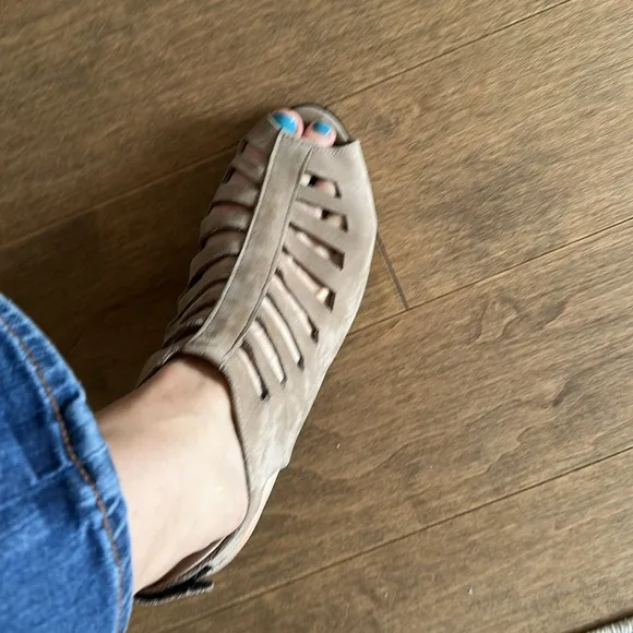 Arche Cream Sandals Strappy Design Versatile Style, worn less than 5 times.