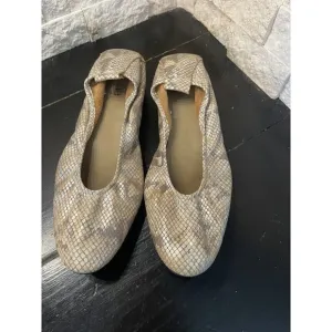 Arche Snake Embossed Slip On leather Ballet Flats Women Size US 10.5/41 EU Metal