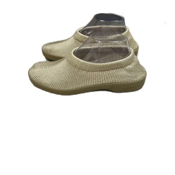 Arcopedico Shoes Womens 38 7/7.5 Slip On Loafers Tan Comfort Wedge Neutral