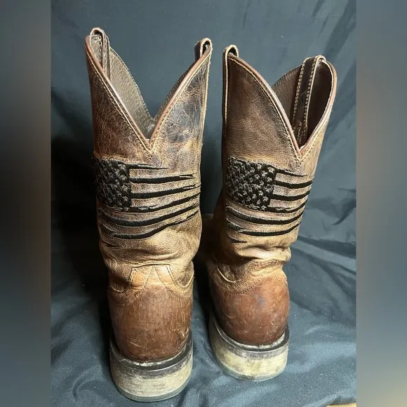 Ariat Men's Cowboy Boot Circuit Patriot Size 8- GUC