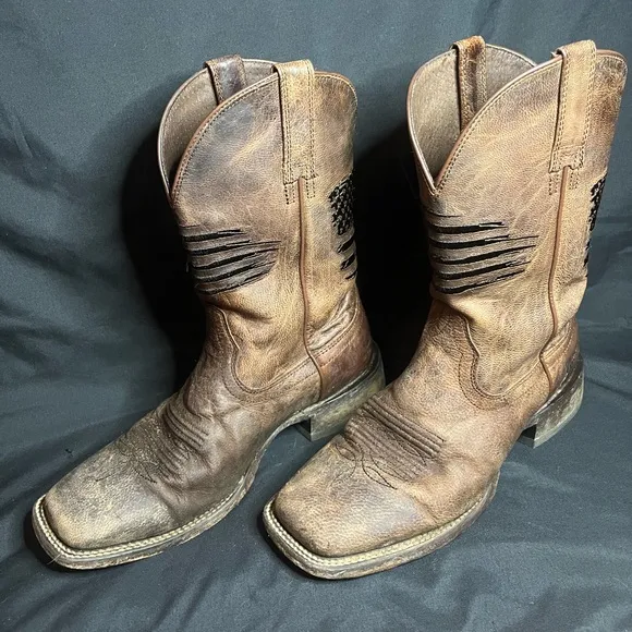 Ariat Men's Cowboy Boot Circuit Patriot Size 8- GUC