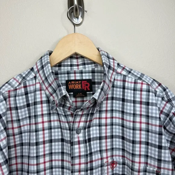 ARIAT WORK FR Men's Size L Flame Resistant Work Button Down Shirt