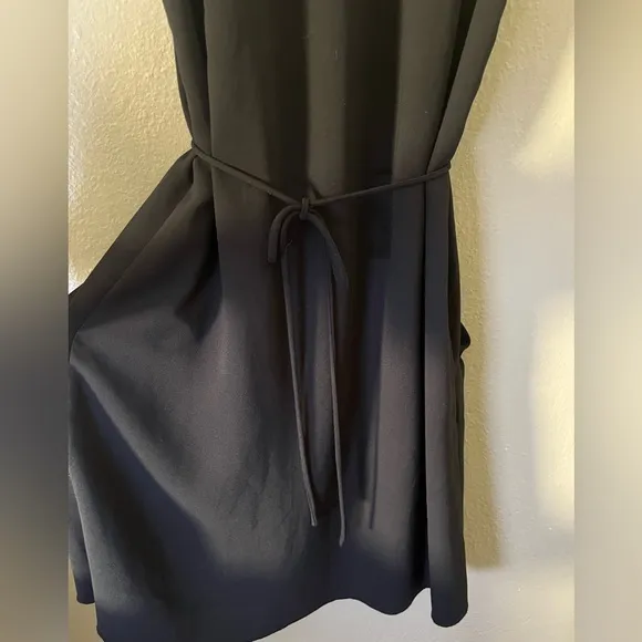 Aritzia Wilfred Sabine Black Sleeveless Drapey Mini Dress Size Small