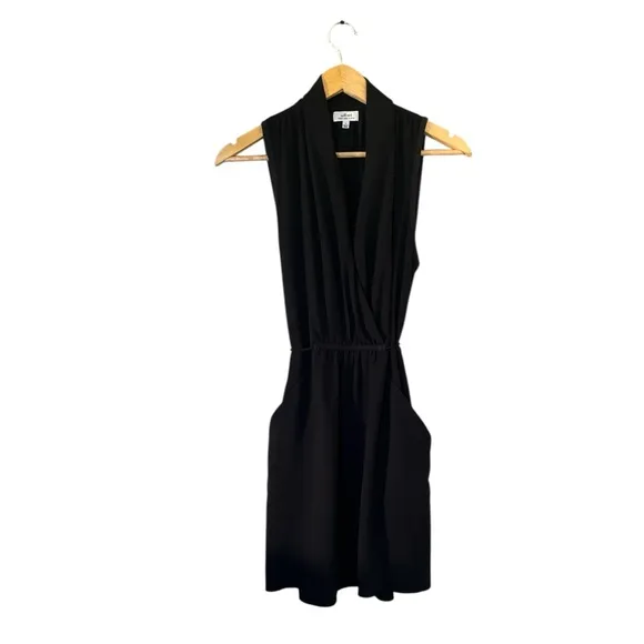 Aritzia Wilfred Sabine Black Sleeveless Drapey Mini Dress Size Small