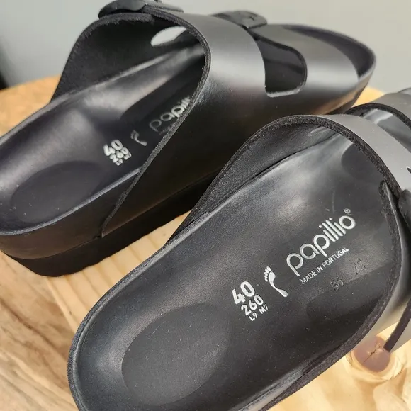 Arizona Papillio Black Buckle Platform Sandals Birkenstock Size 9 (40) NWT