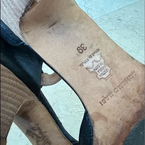Armand Basi Sandals Size 39