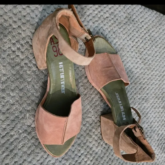 A.S. 98 Crue Block Heel Sandals fit like 10.5