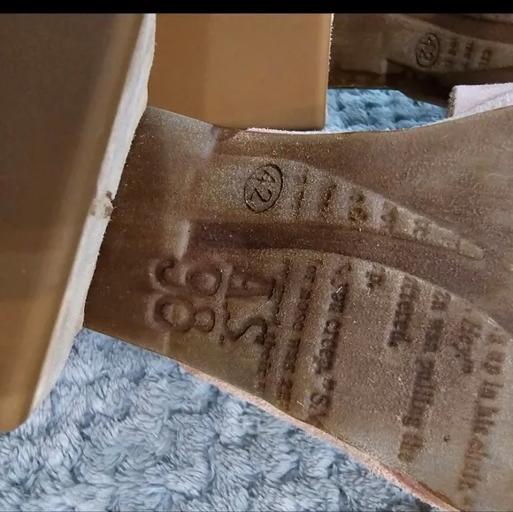 A.S. 98 Crue Block Heel Sandals fit like 10.5