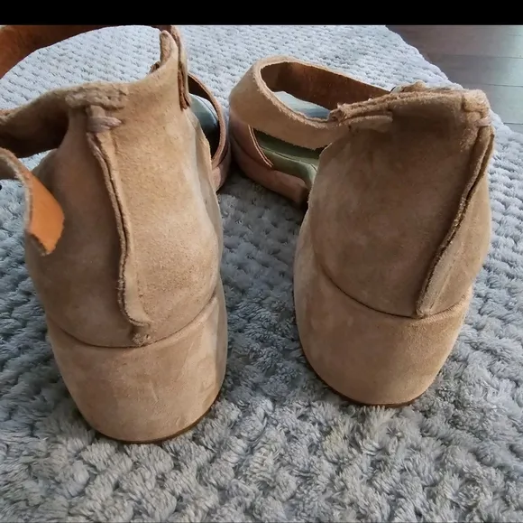 A.S. 98 Crue Block Heel Sandals fit like 10.5