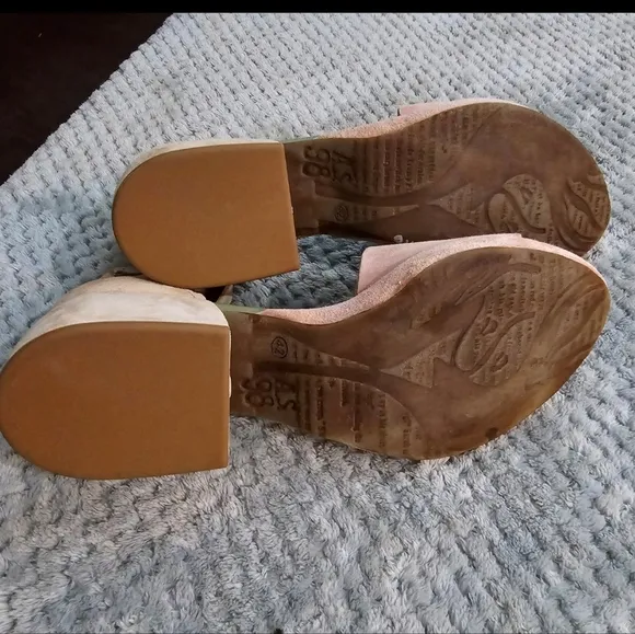 A.S. 98 Crue Block Heel Sandals fit like 10.5