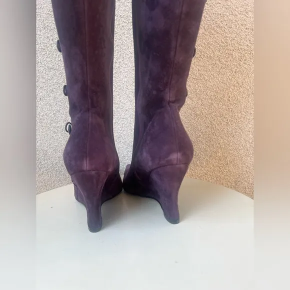 Avante-garde purple wedge heel boots suede pointed toe Sz 40 9 by Adam Milano.