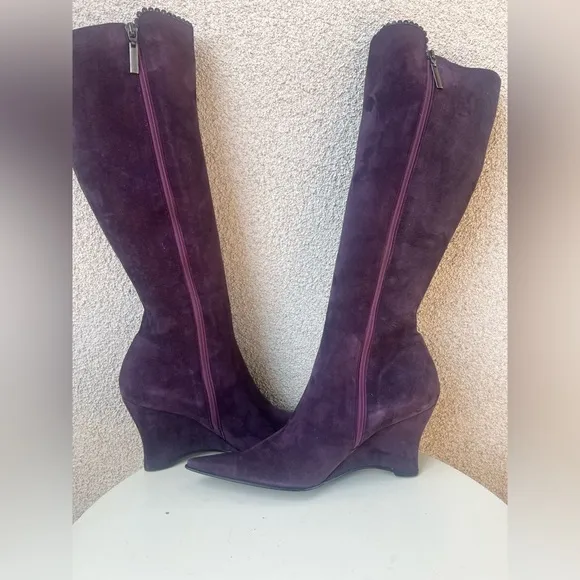 Avante-garde purple wedge heel boots suede pointed toe Sz 40 9 by Adam Milano.