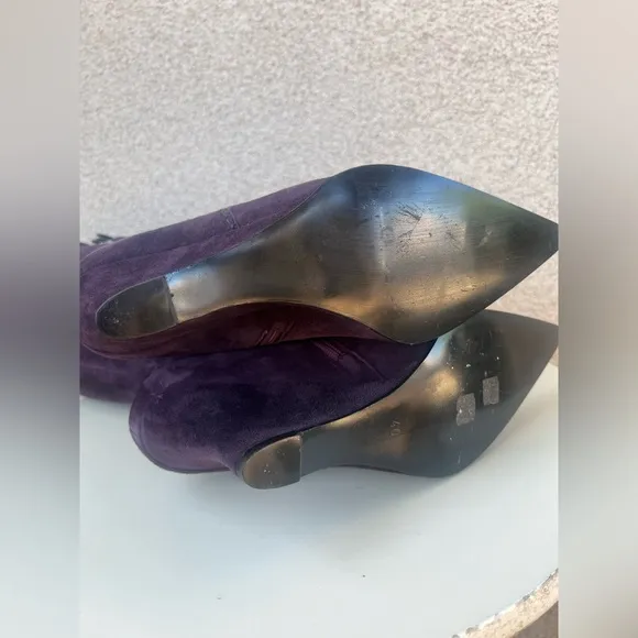 Avante-garde purple wedge heel boots suede pointed toe Sz 40 9 by Adam Milano.