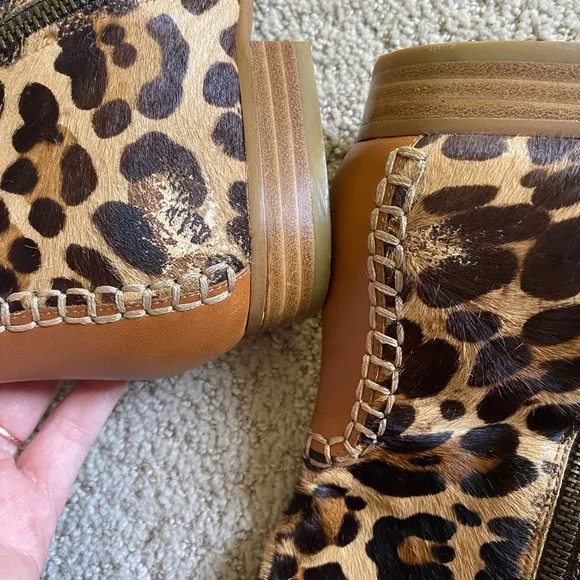B. Makowsky calf hair leopard print ankle boots mob wife
