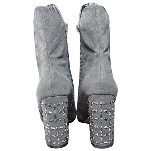 Badgley Mischka Grey Seude Embellished Heeled Ankle Boots sz 7