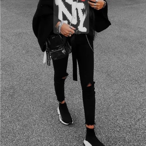 Balenciaga Black and White Speed Trainers!