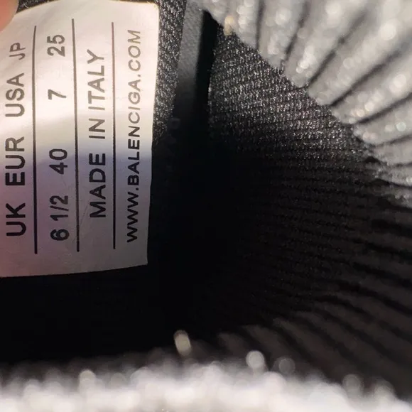 Balenciaga Black and White Speed Trainers!