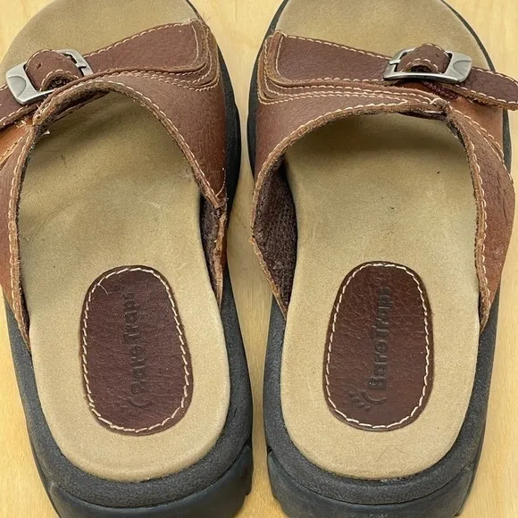 Bare Traps Brown Leather Pitcher Sandals Size 6